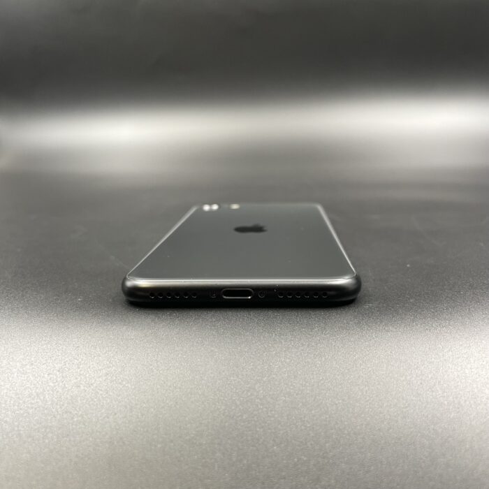 iPhone SE (2nd Generation) 64GB Black - Image 3